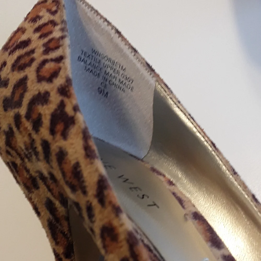 Nine West Sorbet Leopard Print Peep Toe Pumps EUC sz 9